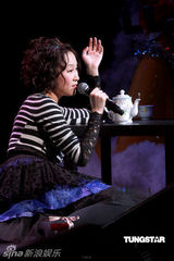 高清组图：王菀之不计前嫌原谅好友 张敬轩因病失约