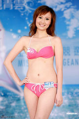 组图：候选亚姐第二轮面试 环肥燕瘦比基尼斗艳