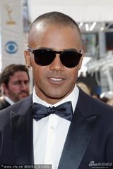 组图：《犯罪心理》主演塞玛-摩尔亮相