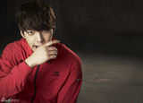 高清图：金宇彬代言写真动感有型帅气逼人