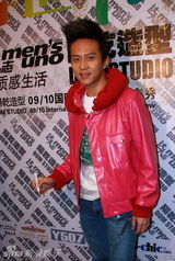 幻灯图集：齐秦胡兵邓超等齐聚时尚发布会