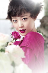 高清图：f(x)雪莉美妆写真梦幻甜美似玫瑰公主