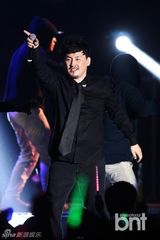 组图：任昌丁玄振英等献唱《青春之夜2》演唱会