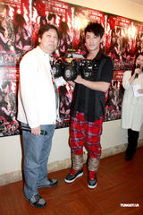 高清组图：林峰喜获三白金销量 祝捷会英皇高层捧场