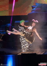 组图：阮兆祥个唱首场开锣 徐子珊王祖蓝助阵