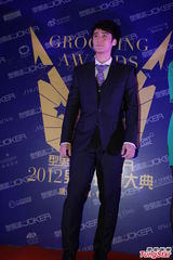 组图：贾乃亮当奶爸有难度 何洁谈释小龙超尴尬