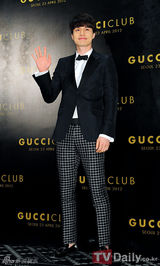 组图：韩星金慧秀李栋旭朴诗妍等亮相名品派对