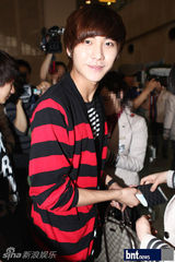 组图：FT等赴日本参加《MCountdown HelloJapan》