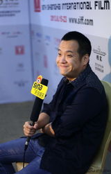 组图：新浪娱乐对话金爵奖评委宁浩