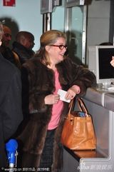 组图：杨紫琼玩低调 “铁娘子”梅丽尔现身受追捧