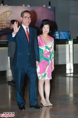 组图：晶刚香港婚宴 香港前政务司司长唐英年出席