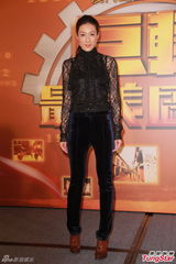 组图：钟嘉欣陈展鹏等主演齐聚 萧正楠否认绯闻