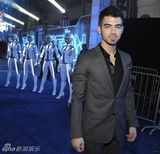 高清组图：《创战纪》洛杉矶首映 透射影片未来感