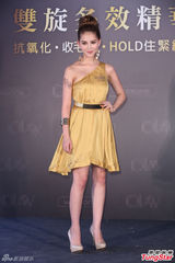 组图：昆凌紧黏王阳明不怕周董吃醋