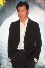 组图：《武侠》主创齐聚香港首映 众星现身助阵