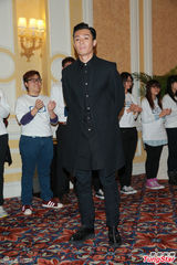 组图：苗侨伟支持子女拍拖 李康生称对手太强