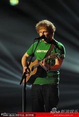 组图：全英音乐奖 艾德-希兰获英国最佳男歌手