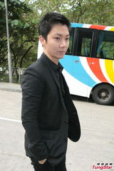 组图：陈僖仪遗体火化 亲朋好友送别