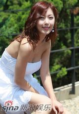 幻灯图集：韩星Shoo菲律宾拍写真 洋溢热带风情