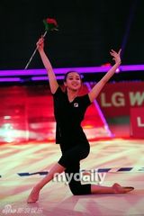 组图：韩国艺术体操精灵孙妍在公开彩排现场