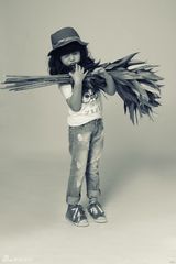 组图：童年小龙女演员超萌生活照 可爱似洋娃娃