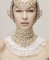 组图：韩晓最新珠宝大片 高贵气质低调绽放