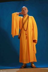 组图：郭涛首次扮和尚 《爱情维修站》定妆照曝光