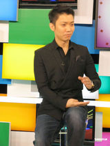 组图：李丞责公开刘倩婷女友身份 不认同末日论