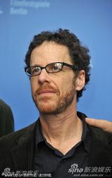 《大地惊雷》发布会 奥斯卡影帝布里奇斯亮相(图)