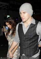 组图：查宁携妻前往新酒吧 斯坦森带女友捧场