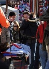 组图：尼古拉斯-凯奇携全家游长城 杨采妮变导游