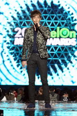 高清组图：Super Junior与f(x)IU等出席音乐颁奖礼