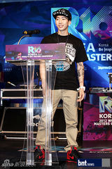 组图：朴宰范出席韩国街舞大赛记者招待会