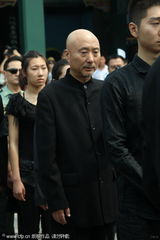 组图：田华于洋韩三平葛优冯巩唐国强等送别陈强