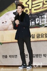 组图：灿烈土豪风现身《丛林法则》记者会