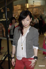 组图：林忆莲否认收入过亿 即将展开亚洲巡唱