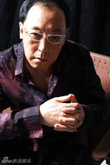 高清图：倪大红登时尚杂志 演绎西部硬汉时尚