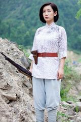 组图：秦海璐英姿飒爽领衔抗战大戏