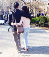 组图：奶茶妹妹刘强东美国约会 街头紧紧拥抱