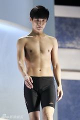 组图：《星跳水立方》第四轮淘汰赛提前播出