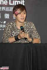 组图：罗志祥呛黄秋生：我的歌迷不是苍蝇