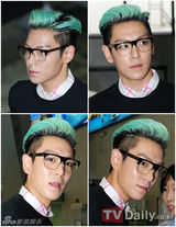 组图：BigBangTOP斯文亮相机场 赴釜山参加夜店派对