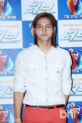 组图：韩团B1A4助阵动画片《Turbo》试映会