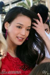 高清组图：赵薇舒淇闪耀“中国之夜” 杨紫琼气质高贵