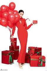 组图：张蓝心圣诞大片红裙喜庆