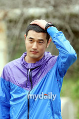 组图：韩国演员赵汉善入伍 称会好好服役