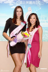组图：2010亚姐总决赛候选佳丽亮相 维塔备受关注