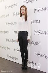 组图：李瑶媛IVY等出席某化妆品牌时尚展示会