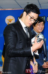 组图：苏志燮李妍熙被选为防网络犯罪宣传大使