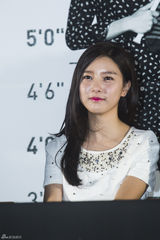 独家高清：金素恩携帅男团亮相《放学后》发布